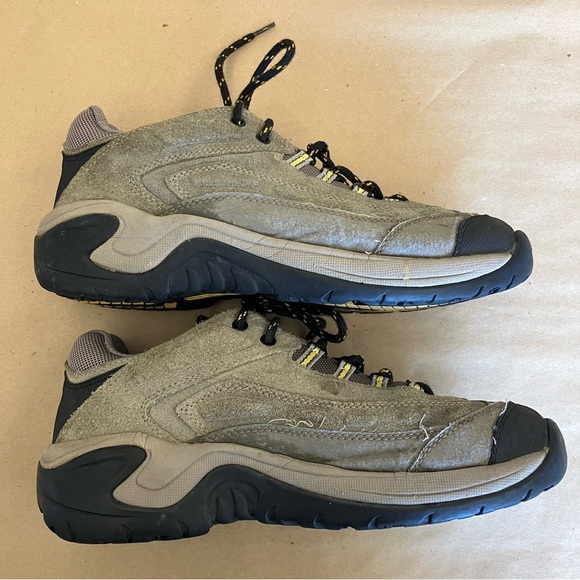 Womens Earth Shoes Saratoga Tan Leather Lace Up Outdoor Hiking Shoes Size 9.5 - Picture 5 of 11